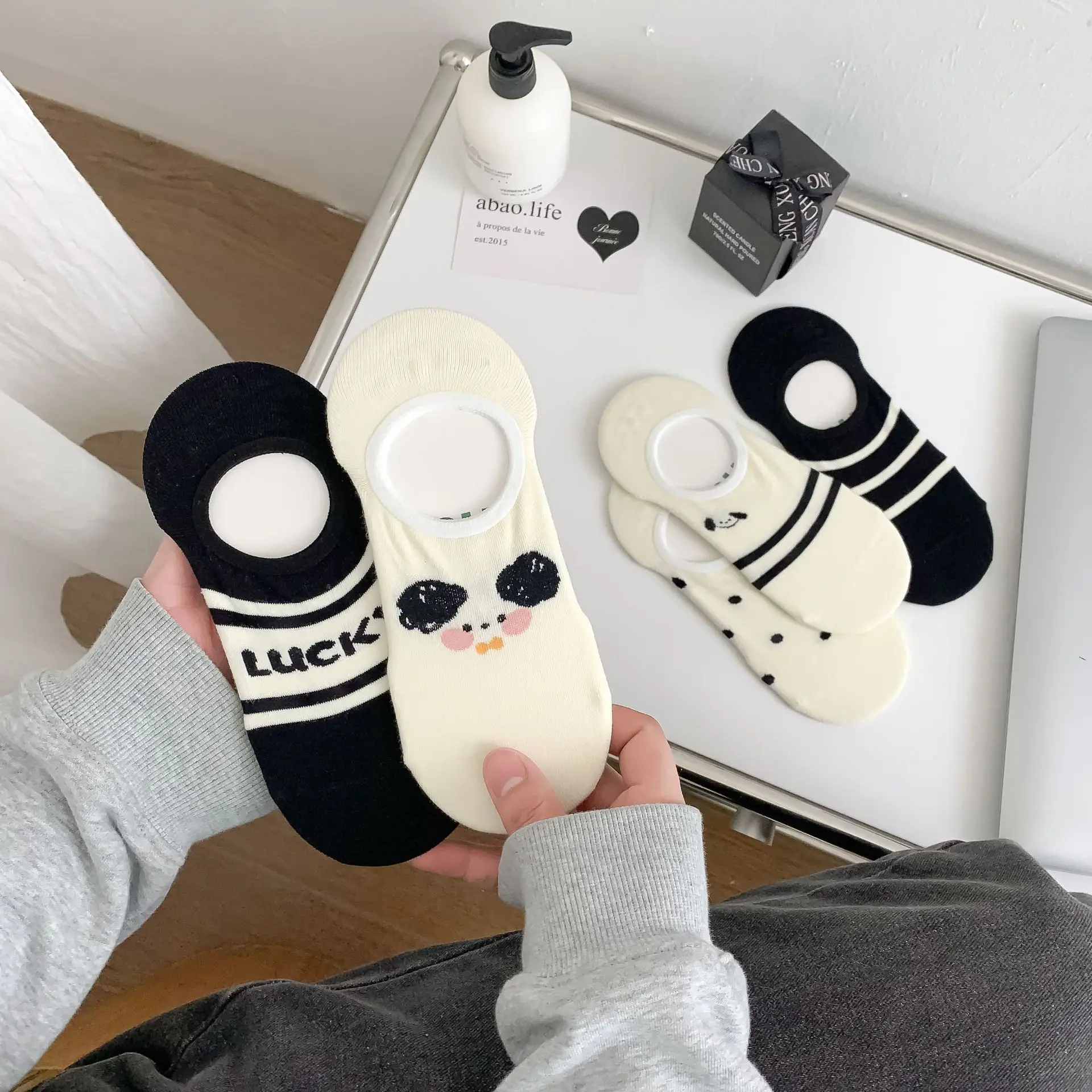 Women's Sock Spring Summer Striped Polka Dot Shallow Mouth Invisible Sock Thin Simple Cute Breathable Sweat Absorption Boat Sock