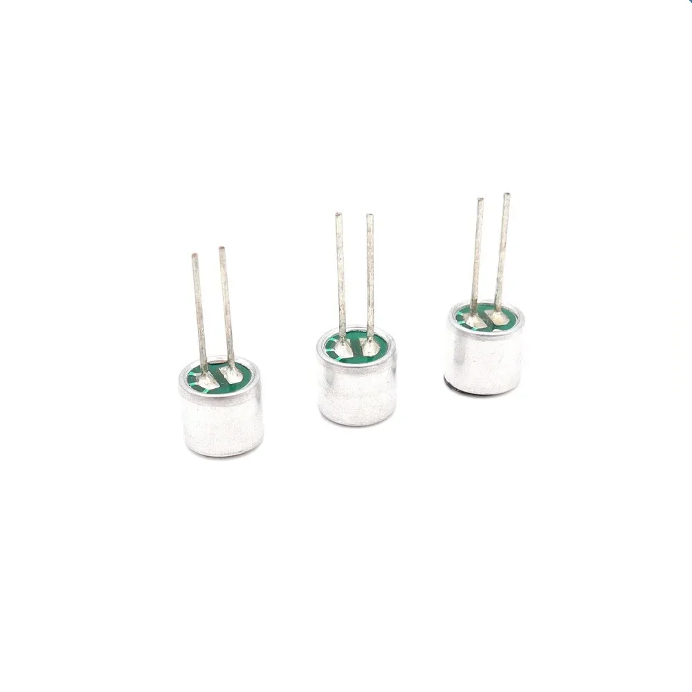 

100 шт. 6050P OMNIDIRECTIONAL ВЫСОКОЕ ЧУДВИЖЕНИЕ 6*5 ММ ЗАЩИТА НАПРАВЛЕНИЯ ГОЛОСНАЯ АКТИВАЦИЯ СВЕТЛО-КОНТРОЛЬНЫЙ МИК ECM