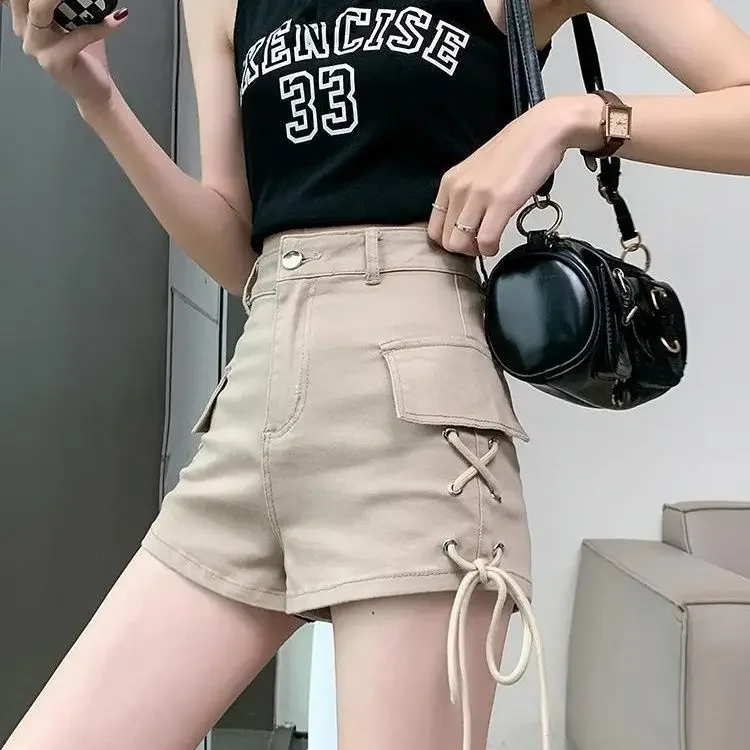 Pantaloncini di jeans per il design sottile di nuovo stile da donna con ragazza calda sottile a vita alta