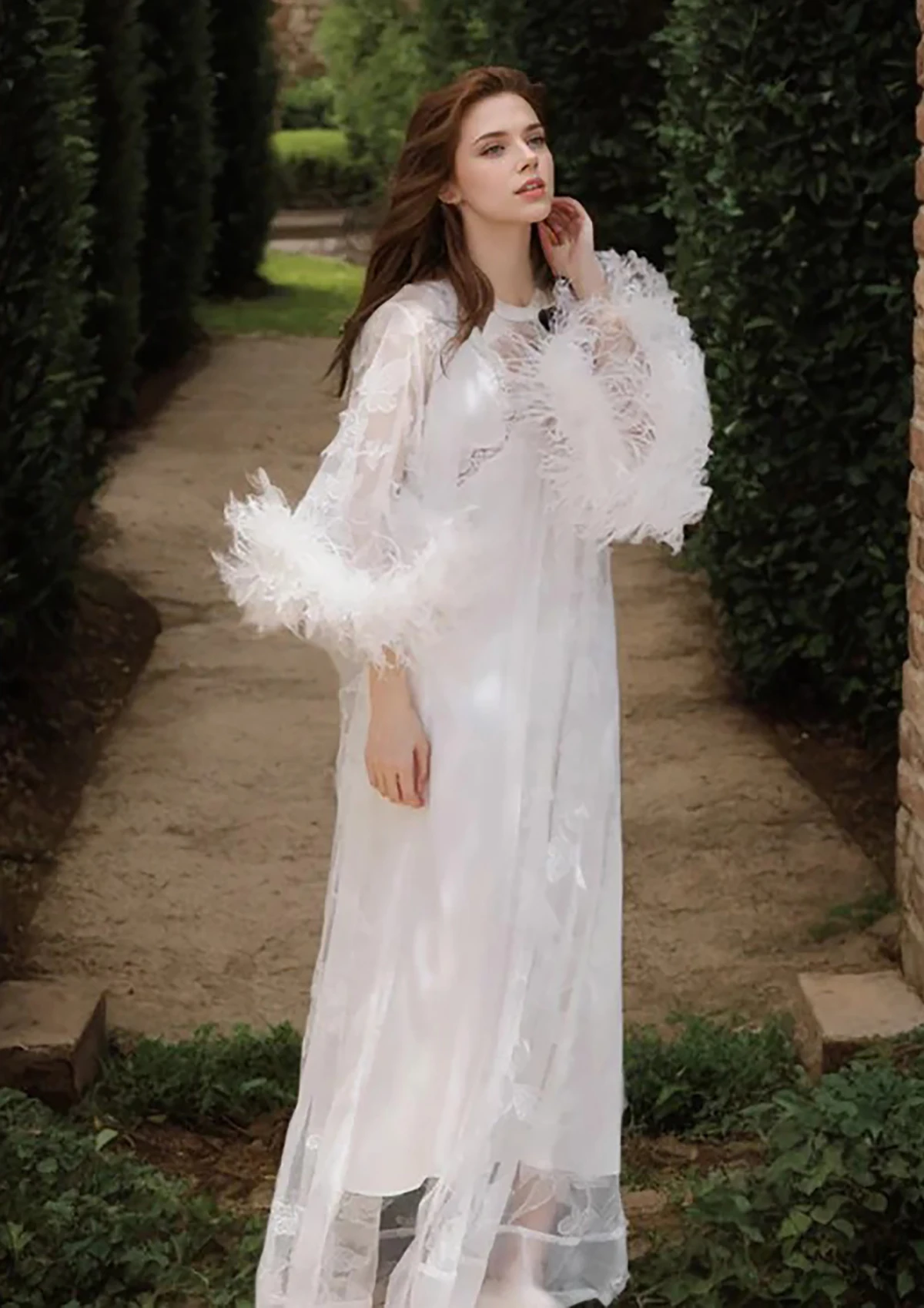

Elegant Tailored Women Home Clothes Appliques Spaghetti Strap Feather Rayon Dresses Bathrobe Loungewear Nightgowns Customized