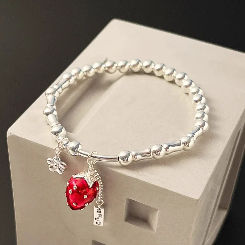 

Trendy Strawberry Flower Pendant Beads Bracelet for Woman Girl Fashion Ladies Charm Bracelet Jewelry Birthday Gifts