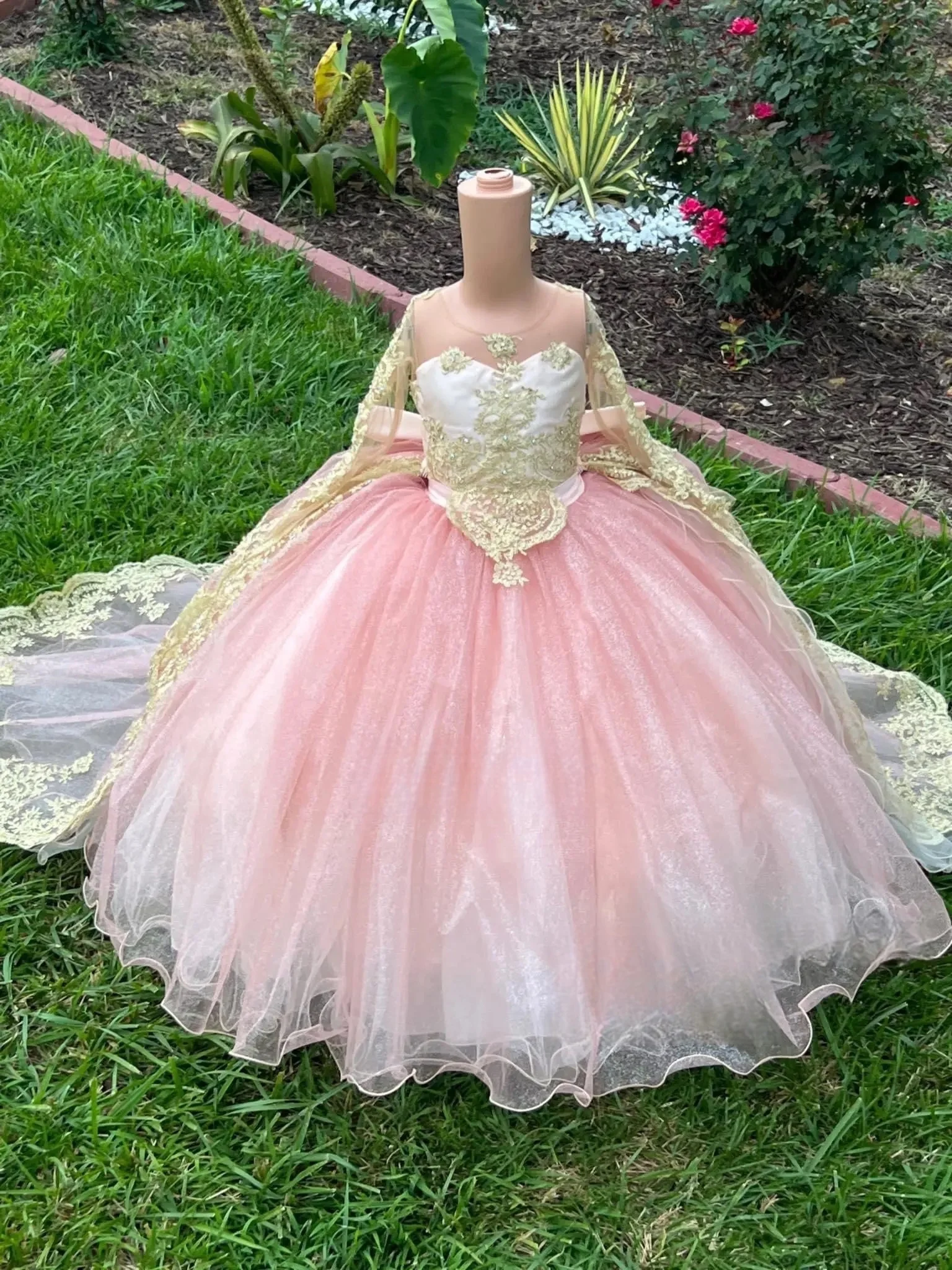 

Elegant Flower Girl Dress for Wedding Blush Pink Gala Dress for Kids Gold Applique Princess Girls Pageant Dress Christmas Dress