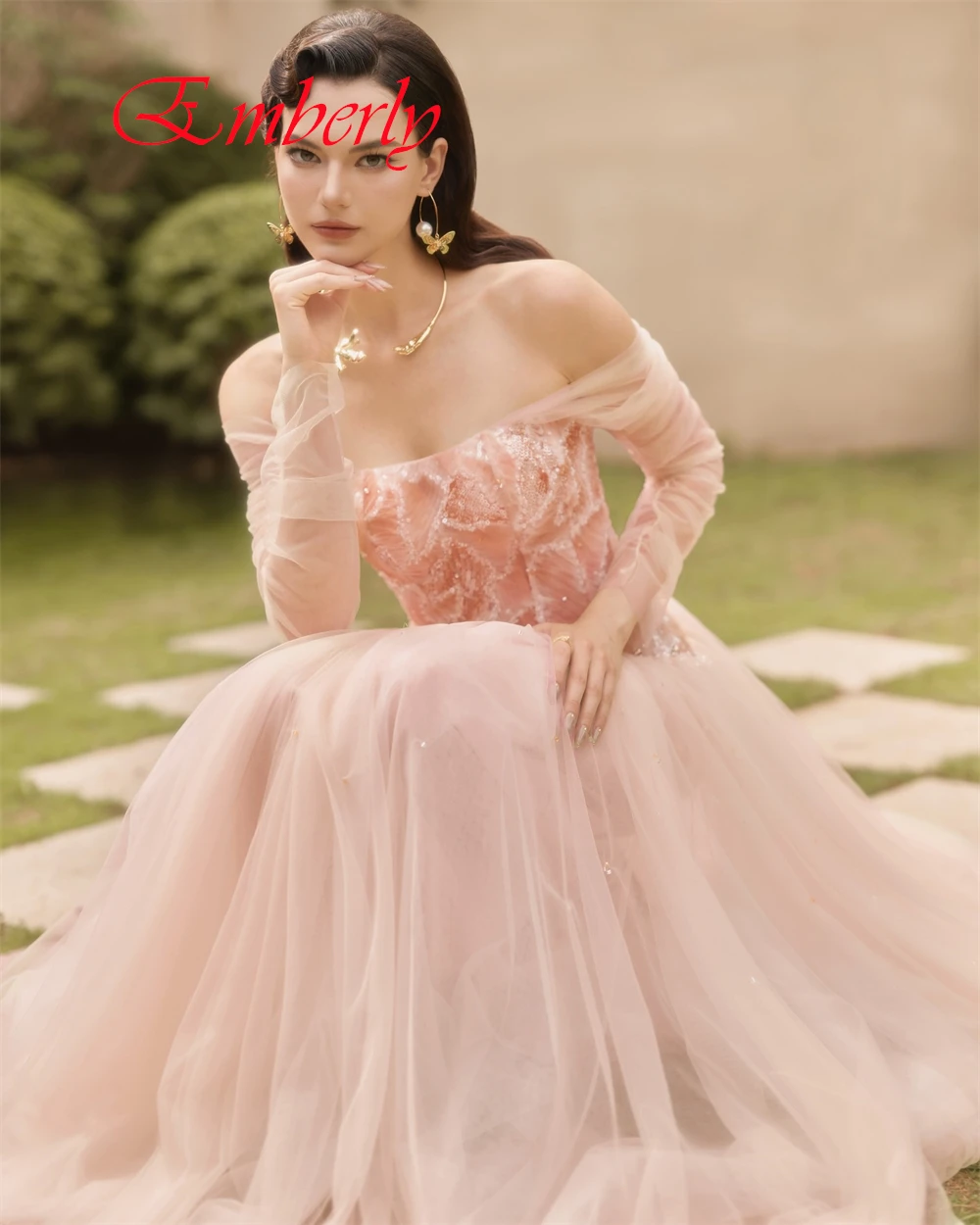 Customized Exquisite Organza A-Line Evening Dress Graceful Boat Neck Prom Dresses Sparkly Sequined Special Occasion Gowns