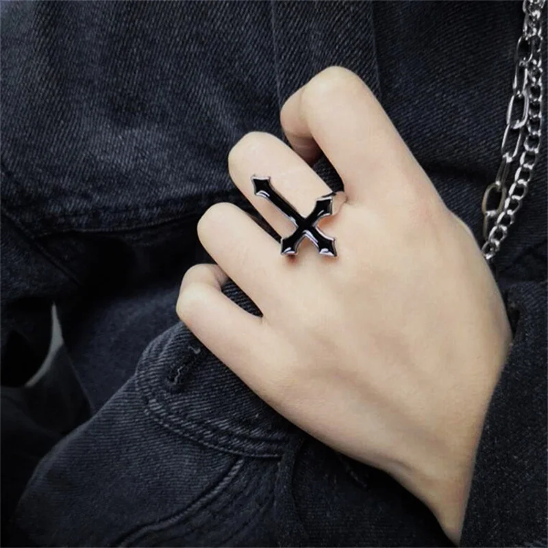 Hip Hop Punk Black Cross Open Rings For Women Trendy Party Jewelry Vintage Gothic Metal Jesus Cross Men\'s Finger Ring Male Gift