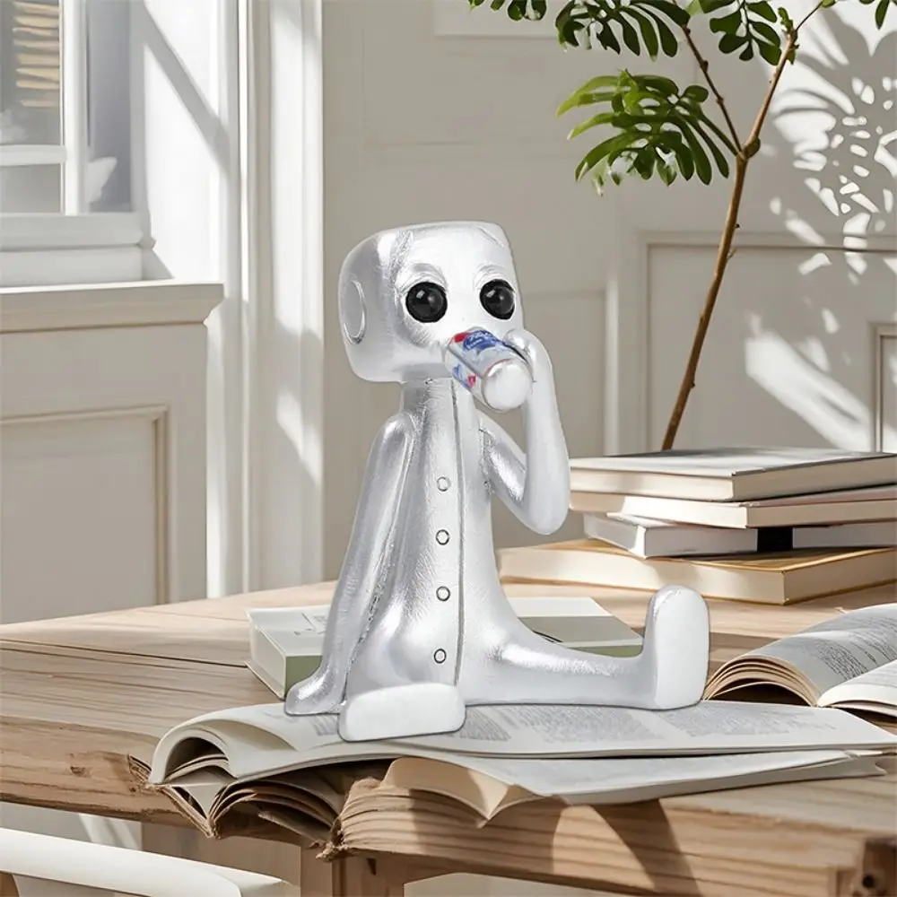 Twój Strach Jest Lżącego Robotem Przetwarzonego Statuetką Przetwarzonego w Postaci Piwnej Figurką Siedzącą w Pozycji Siedzącej Rzeźbą Obiektem Artystycznym z Żywicy Figurką Obcego Dekoracją Domu Kreatywną
