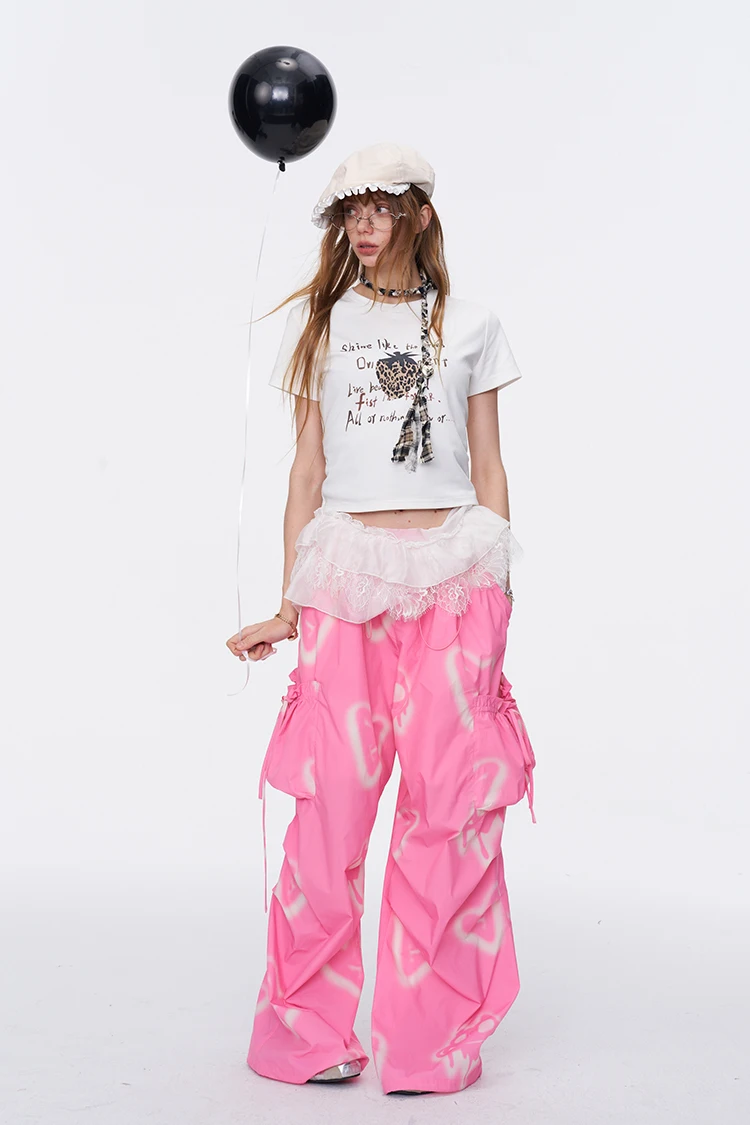 ELFSACK Women's Sweet Short Sleeve Graphic Tee with Cute Print, T-Shirt with Multiple Color Options, Loose Casual Autumn Top