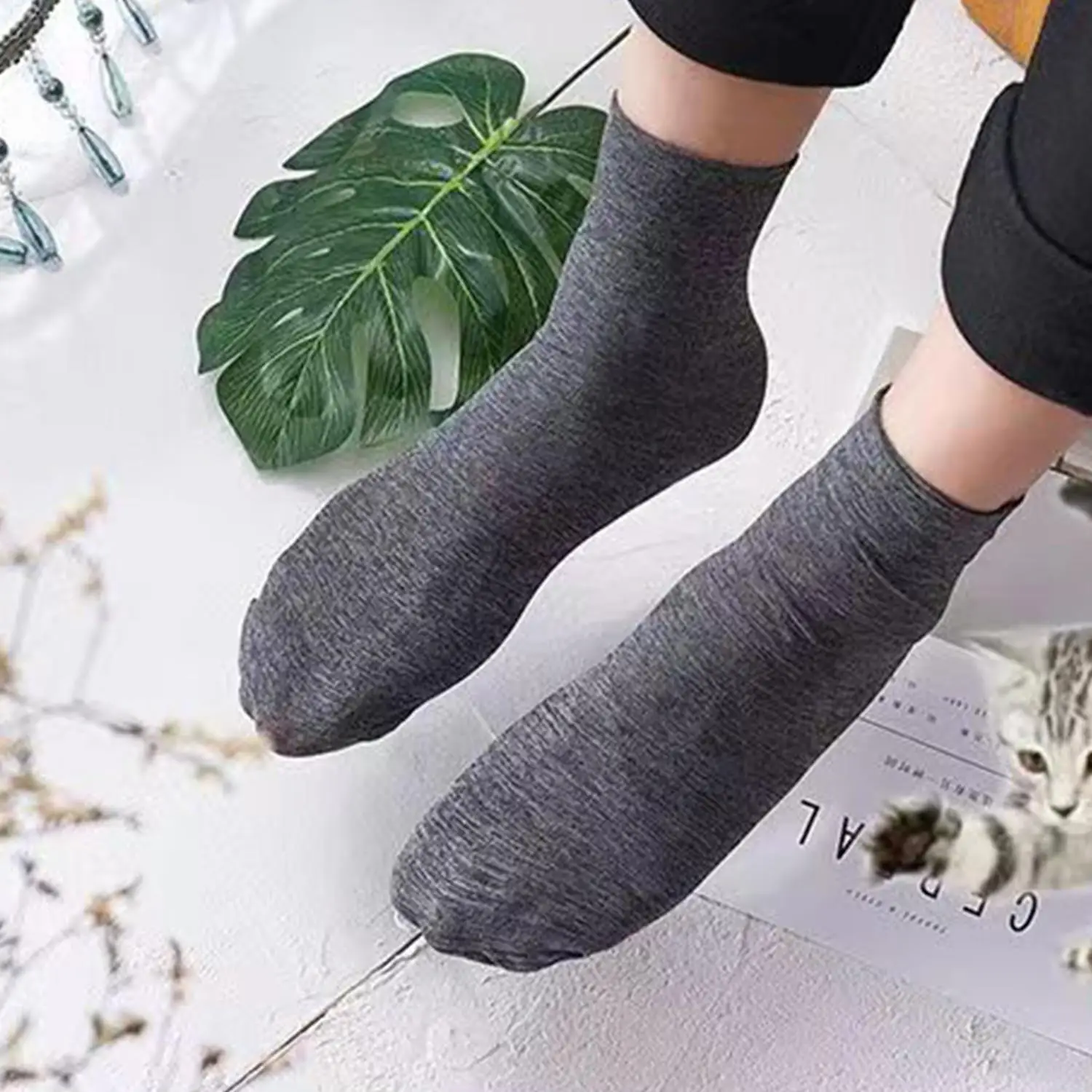 

5 Pairs Summer Men Short Socks Anti Slip Absorbent Soft Ultra Thin Breathable Socks Solid Color Fashion Silk Sock 2025 New
