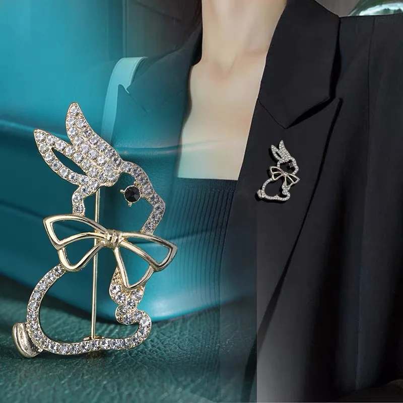 Cute Rhinestone Hollow Rabbit Brooches  for Women Girls Animal Metal Lapel Pins Button Clothing Accessories
