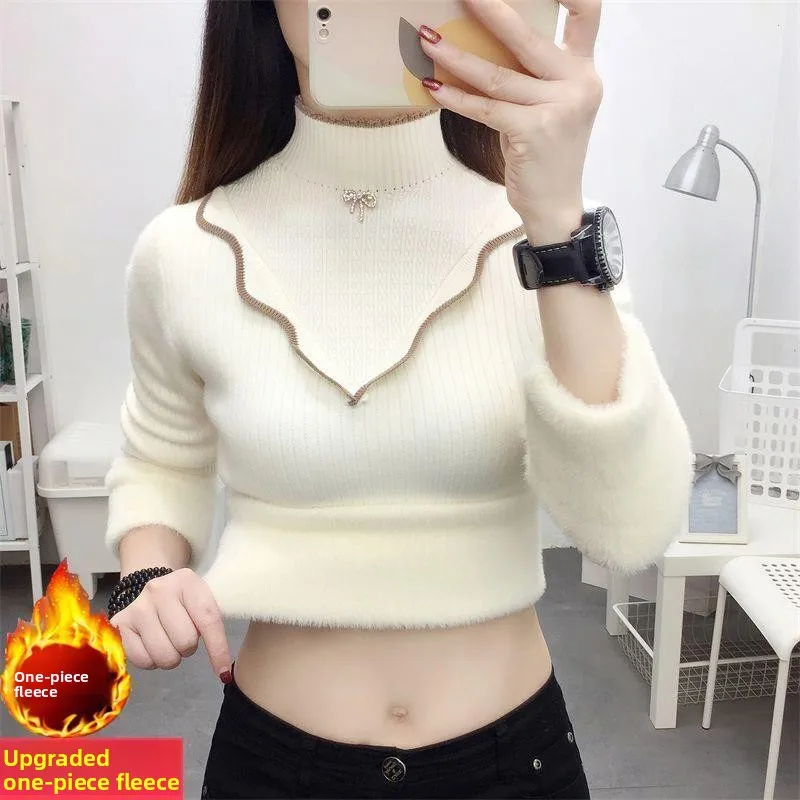 

Ele Thiened White Fce Women's T-irt Fluffy Inner Autumn Winter Streetwear Suitable for Small Size