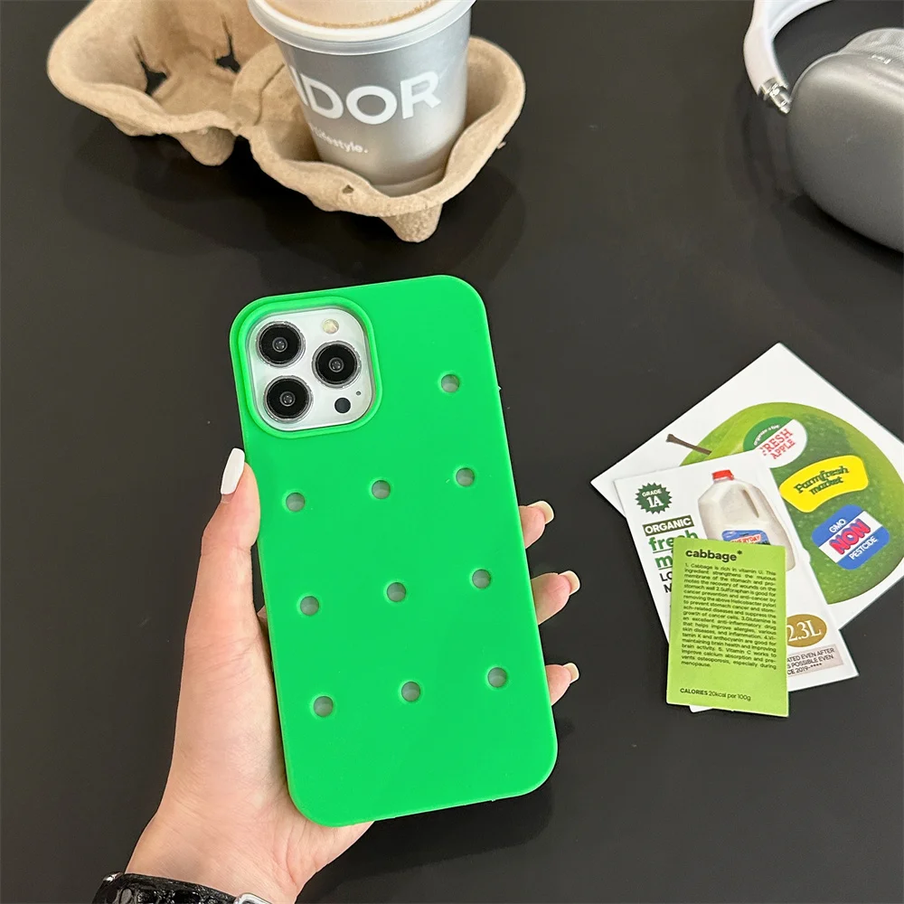 Dla Crocs Charms Silikonowe miękkie etui na telefon dla iPhone 14 12 11 13 15 16 Pro Max Mini X XR XS 7 8 SE Oddychająca, wstrząsoodporna obudowa