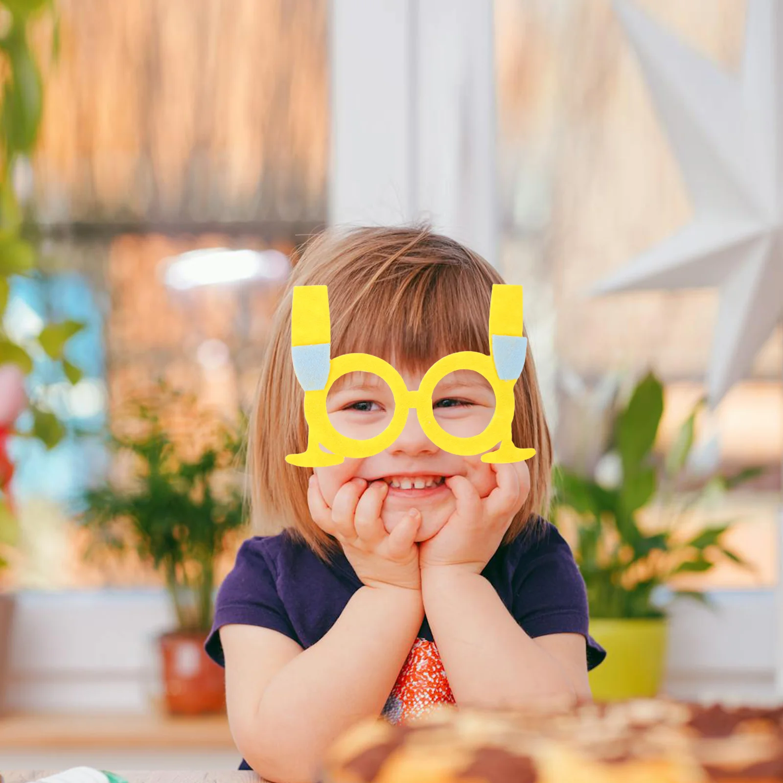 

5Pcs Glow in The Dark Eyeglasses Felt Print Birthday Party Photo Booth Props Funny Costume Glasses Novelty Favors