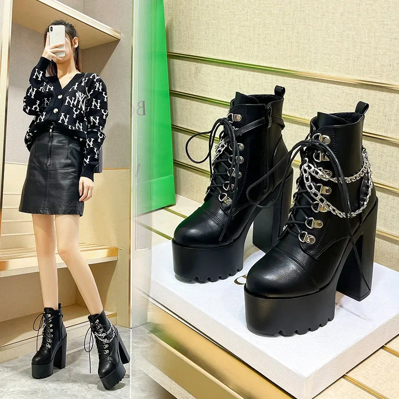 Womens Black Genuine Leather Military Army Boots Gothic Punk Chunky Platform Motorcycle Boots with Chains Winter Fur Shoe