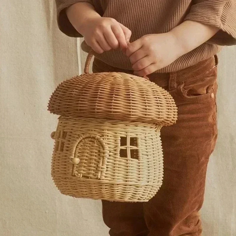 Handmade Mushroom Basket Bag Decorative Rattan Woven Baskets Straw Storage Box Vacation Picnic Basket Kid Toy Sundries Organizer