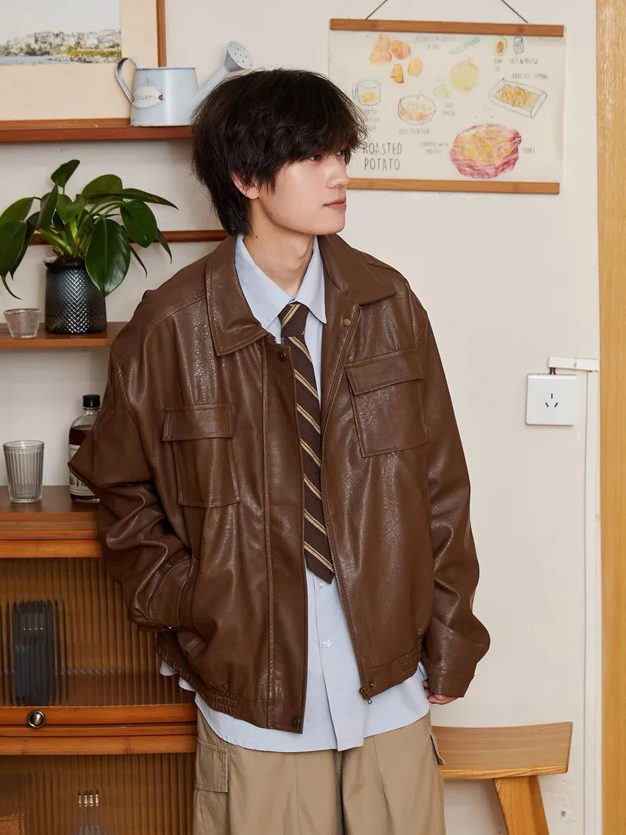 

Loose Brown PU Leather Jaet Men's Vintage Japanese Sle Spring Autumn Motorcycle Jaet Multiple kets Flip Collar Coat