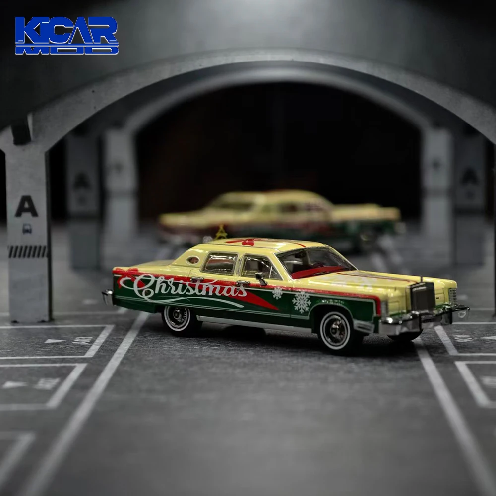 Turning Crush 1/64 1979 Continental Town Car, Official Ford Licensed Alloy Classic Sedan, Christmas Limited Edition Collectible