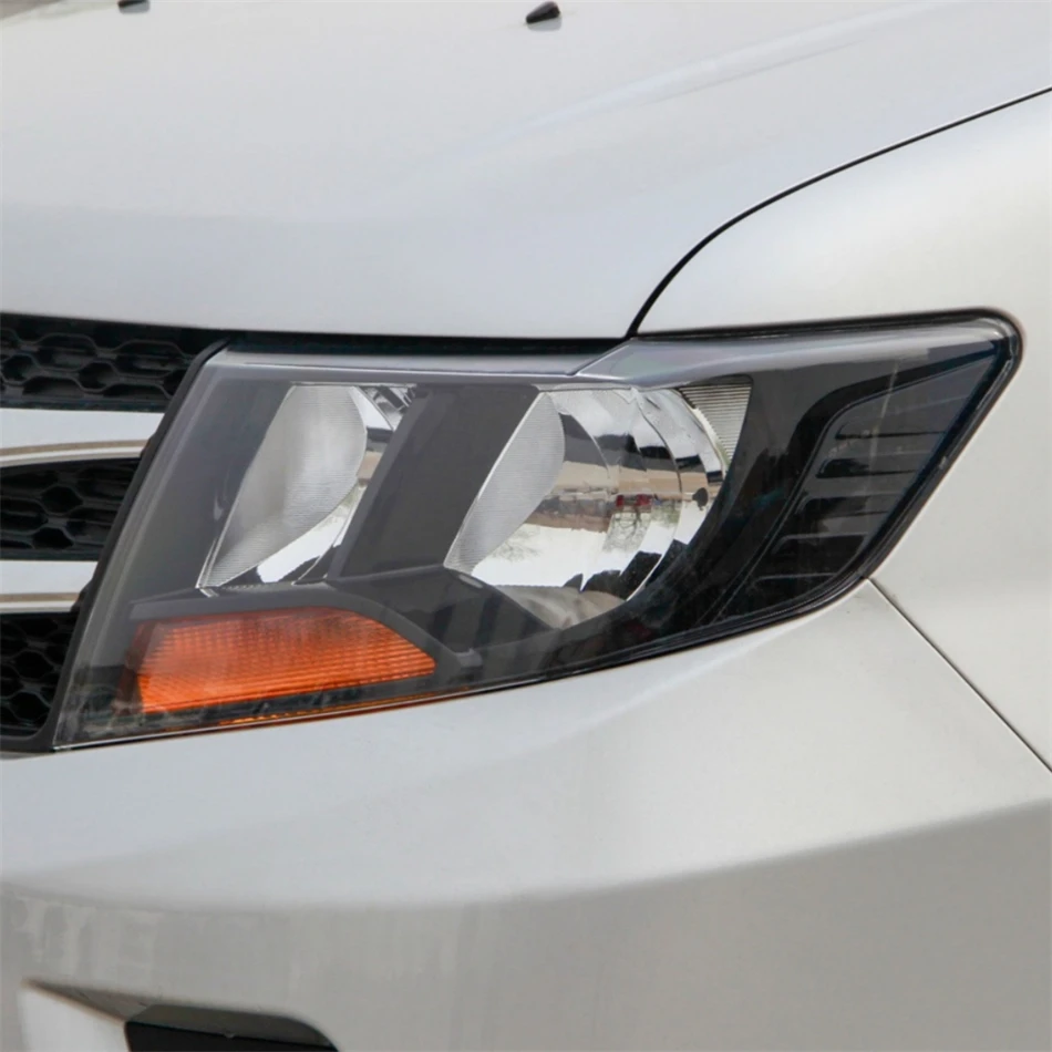 ل Jac Refine M3 2015 اكسسوارات السيارات عاكس الضوء قبعات المصابيح الأمامية عدسة المصباح سيارة الجبهة عدسة المصباح الأمامي غطاء أضواء قذيفة