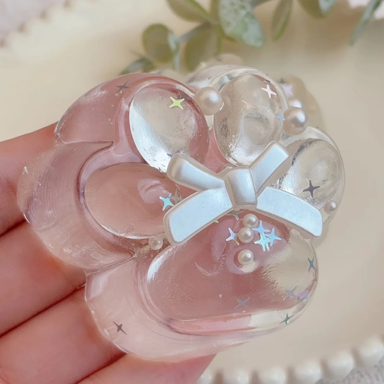 Transparent Pearl Cat Claw Squeezing Toy Fun and Annoying, Perfect for Gifts Claw Sensory Toy Squeezing Stress Relieving Toy