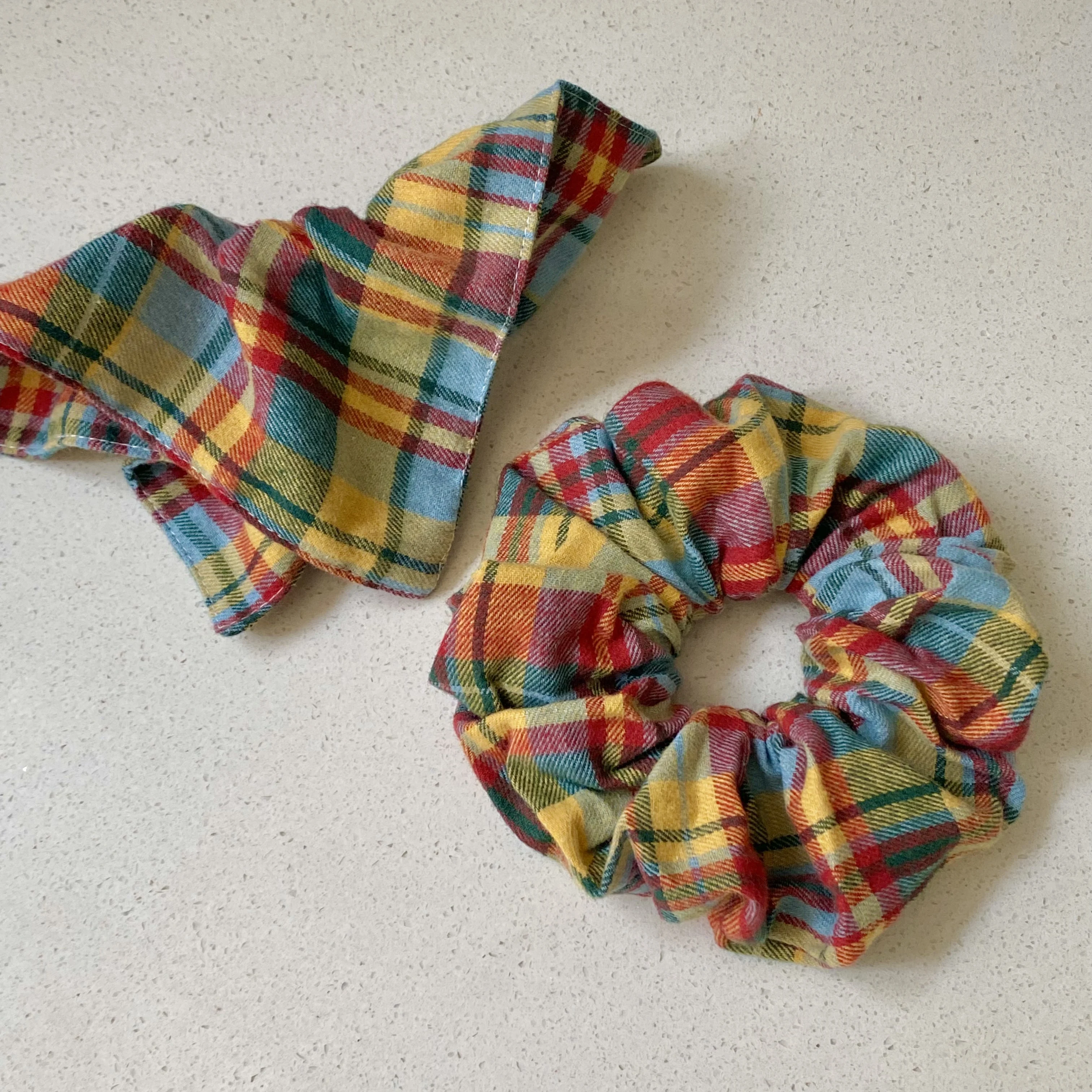 1-teiliges buntes kariertes Haargummis-Set, stilvoller Haarschmuck für Frauen, niedliche Haargummis für den Alltag und Partykleidung – Detail 1