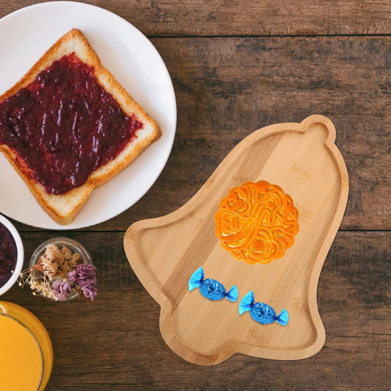 

Bamboo Christmas Bell Serving Plate Reusable Eco Friendly Snack Container for Candy Biscuits Dry Fruits Holiday Party Tray