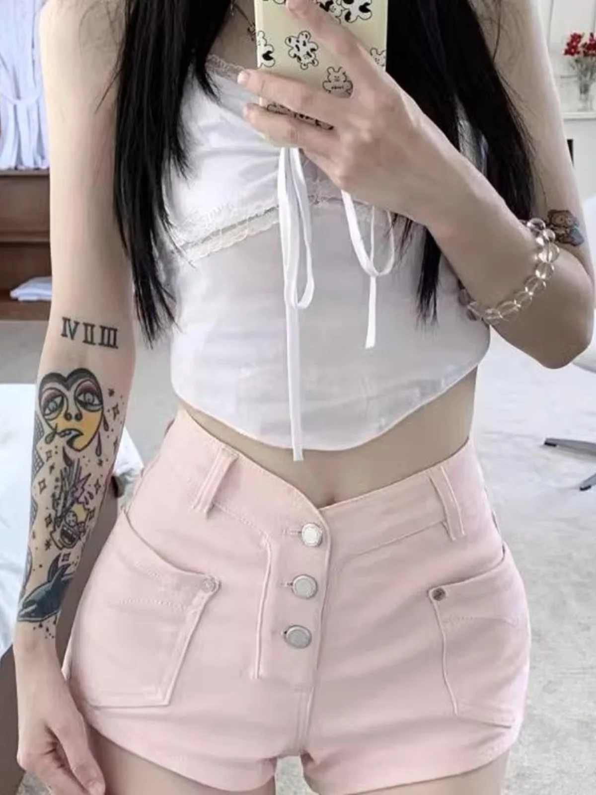 

Low Waist Slim Fit Denim Shorts Women's Summer 2026 New Style Retro Pink Super Short Pants Beautiful Hip Casual Fashion