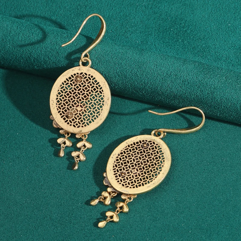 

Vintage Colored Painting Oval Peacock Earrings Woman Hook Gold Color Retro Antique Gift Luxury Quality Jewelry 2025 Trends