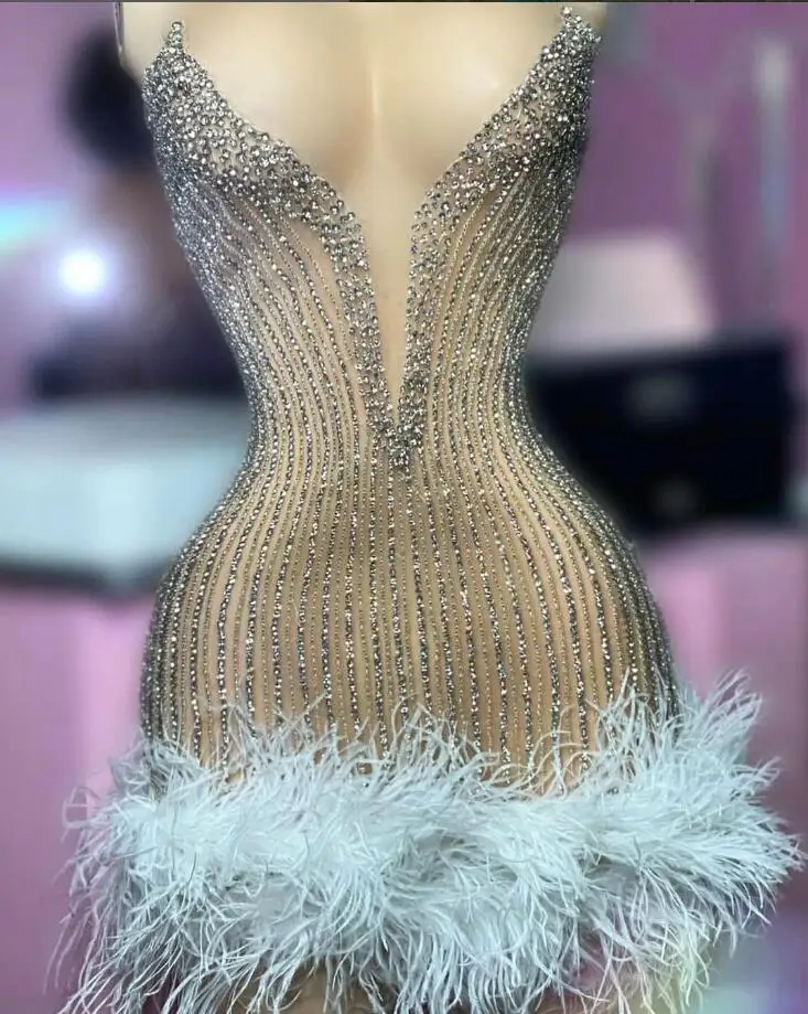 Robe de cocktail sirène courte blanche pour femme, plume de cristal de luxe, robe de reine noire pour fille, anniversaire, Rh, soirée, 2024