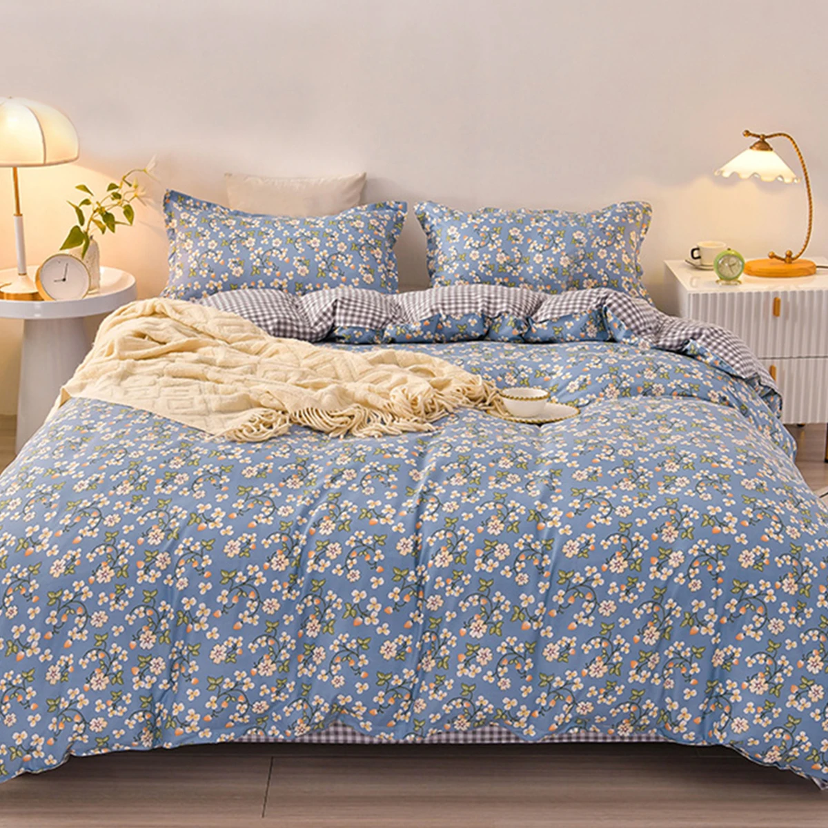 3PCS Small Floral Print Bedding Set Soft Microfiber Duvet Cover Blue Wildflower Bed Linens Reversible Grid Design For Bedroom
