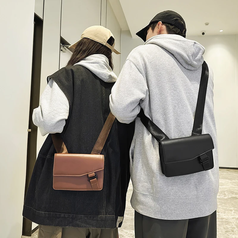 

Couple's Crossbody Bag Flag Cover with Buckle Waterproof Sling Bag for Outing Dating Party School Satchel Bag for Men Women