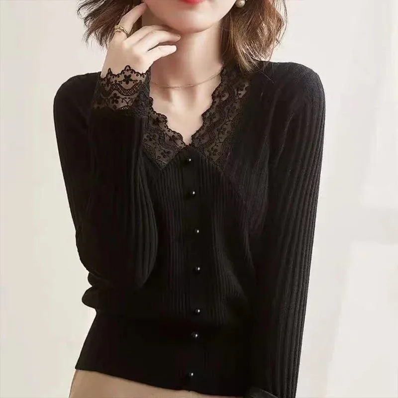 

Autumn Hollow Out Lace V-neck Sweaters Women Clothing Fashion Temperament Elegant Slim Knitted Top Pullovers