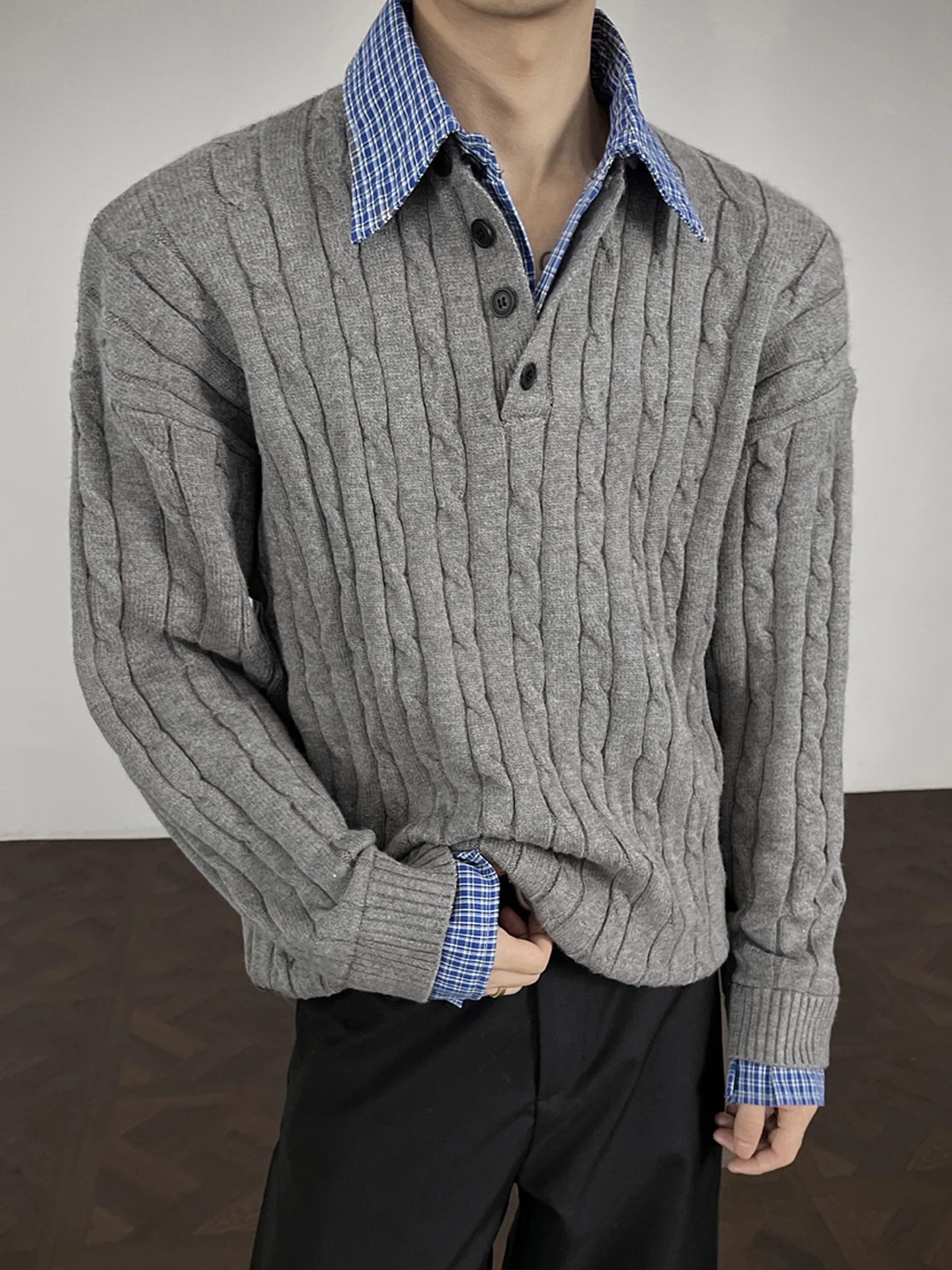 

Мужской вязаный свитер в американском ретро-стиле, повседневный, с V-образным вырезом, имитация двухслойности, свободный крой, мягкий, удобный, с длинными рукавами