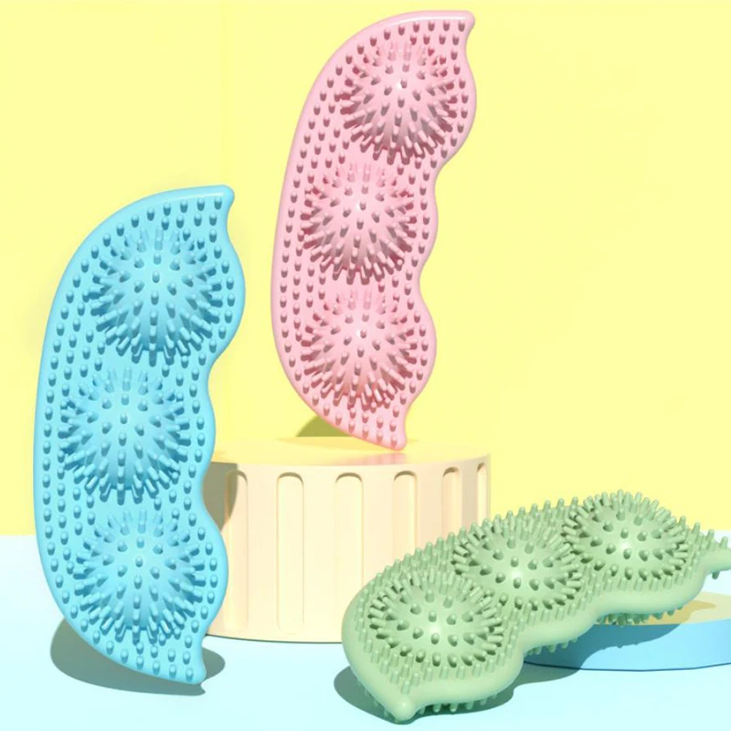 Hot Sale TPR Pet Pea Toy Chewing Teeth Stick Dog Toy Ball Anti Bite Interactive Training Supplies
