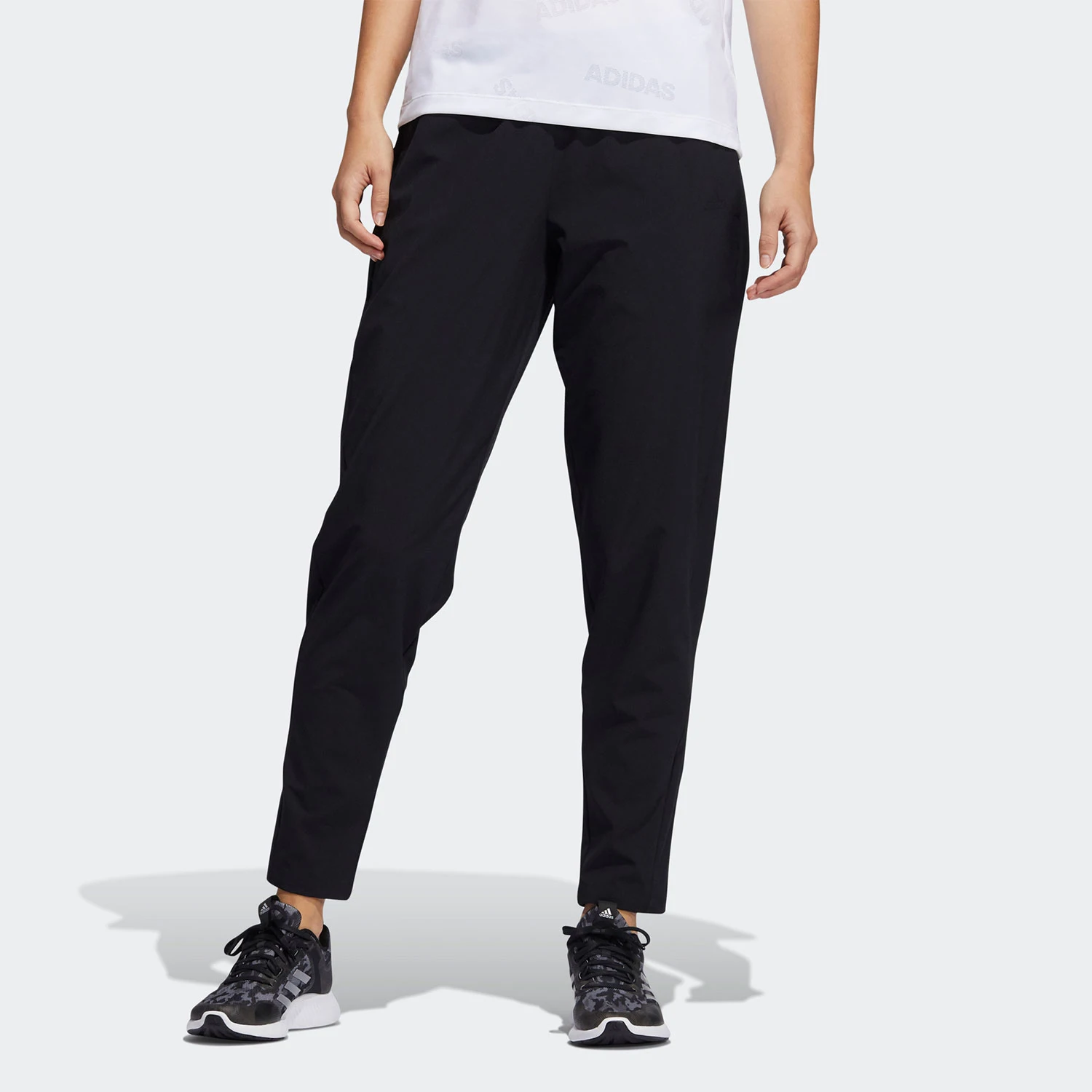 

Женские легкие спортивные брюки Adidas Authentic New Season Simple Training Sport GL0681