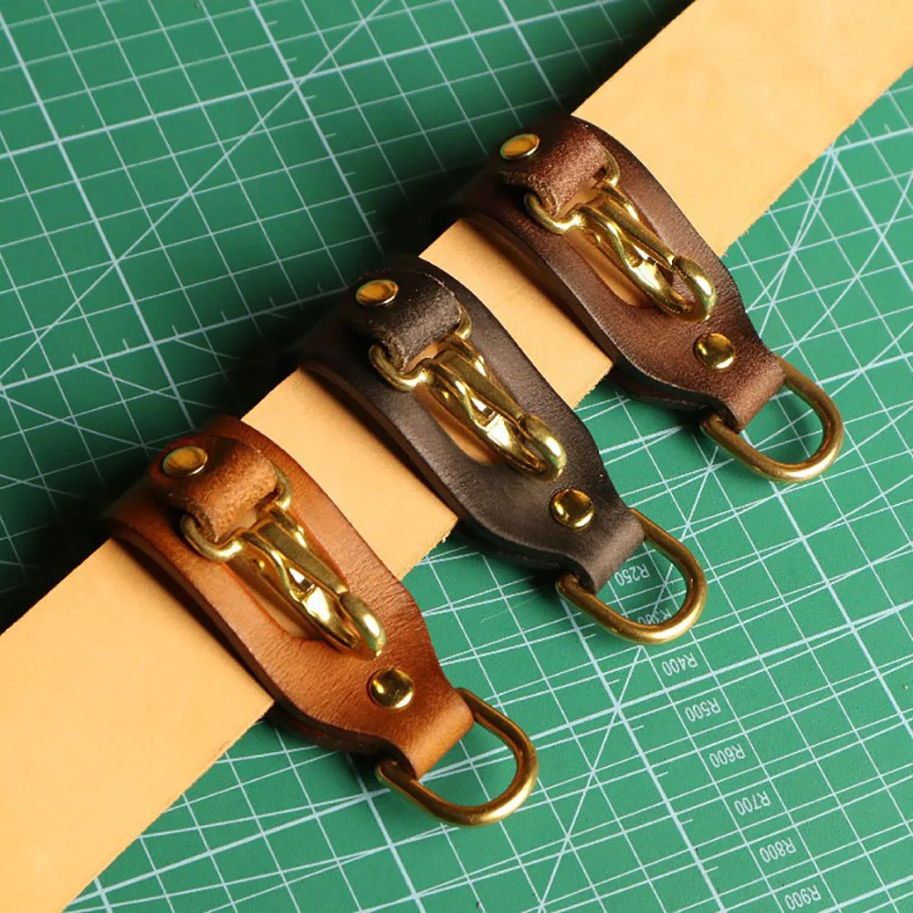 

Belt Accessories with Brass Belt Fastener Retro American Khaki Belt Pendant Outdoor Key Chain