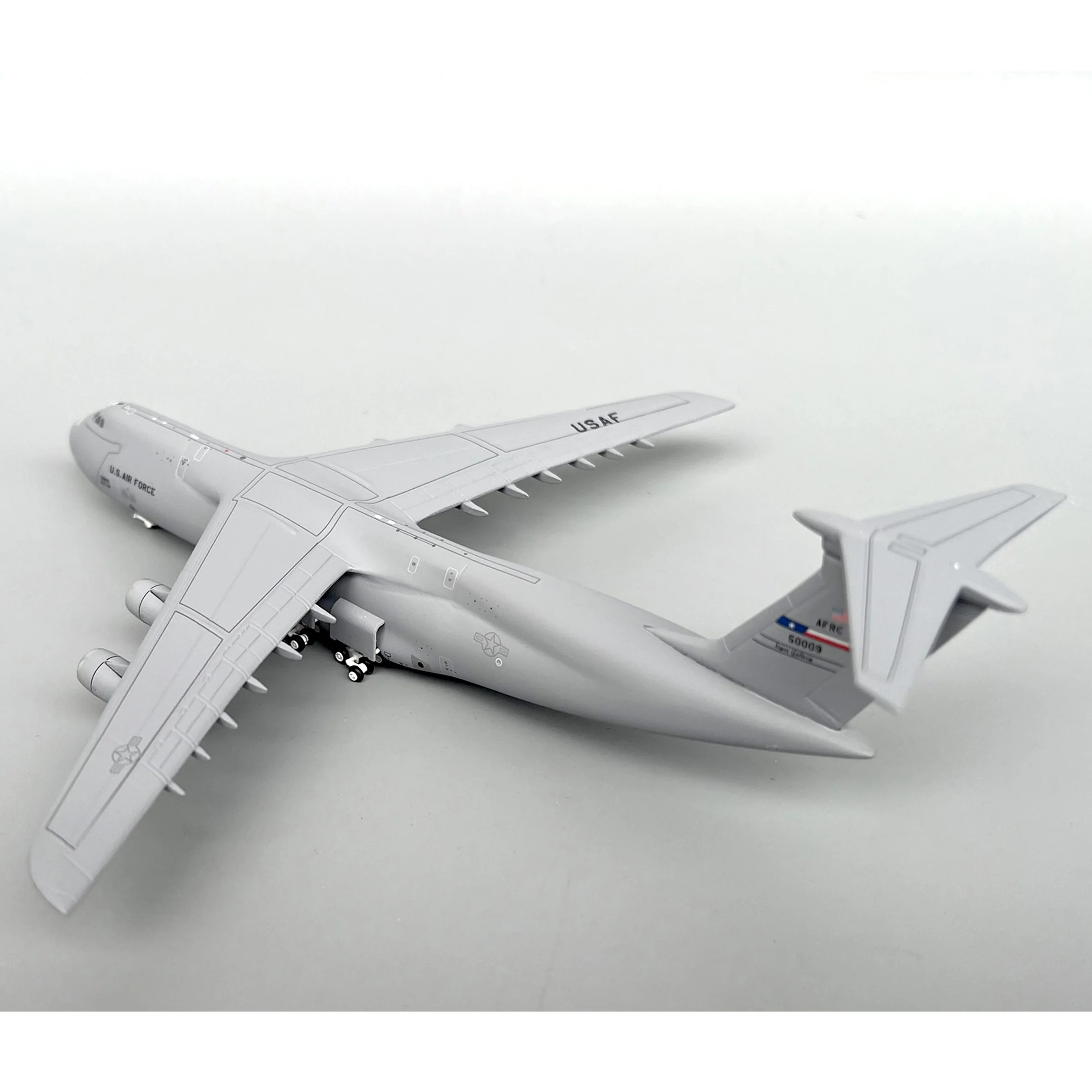 

1/400 GMUSA142 US C-5M C5 Heavy Strategic Transport Aircraft Model Alloy finished product model