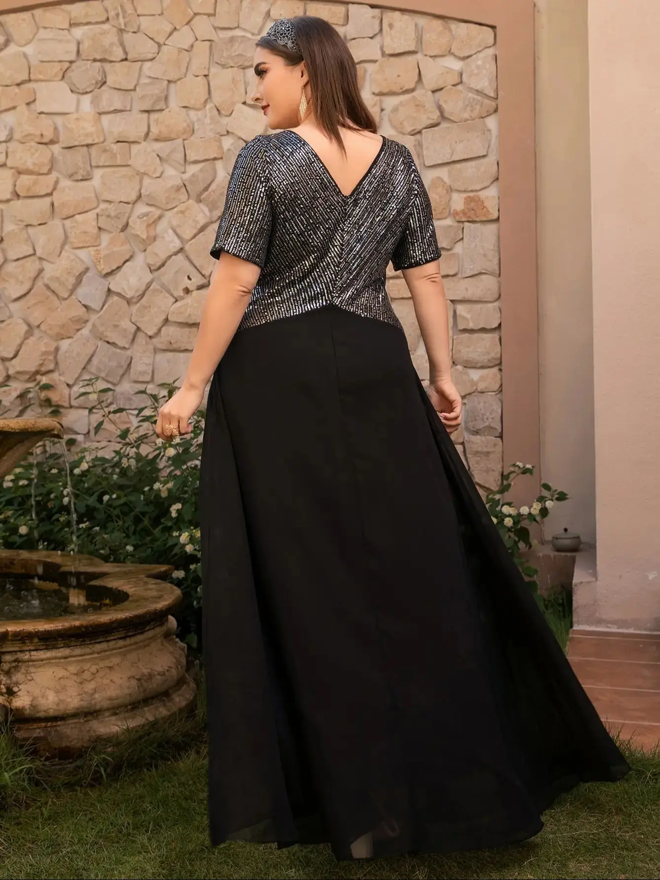 

New style double V-neck sequined chiffon dress for plus-size women in Europe and America, suitable for bridesmaids at weddings