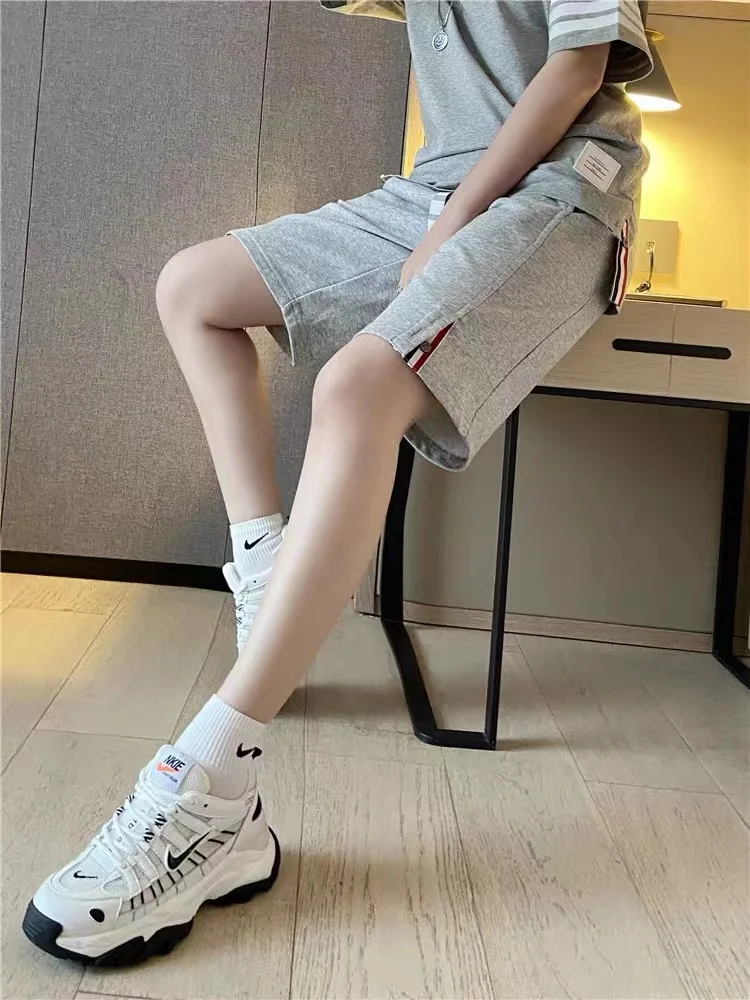 Classic Tb Webbing Women Shorts Summer New Loose Four-bars Couples Wear Casual Straight Five-point Pants Tide Brand 2023