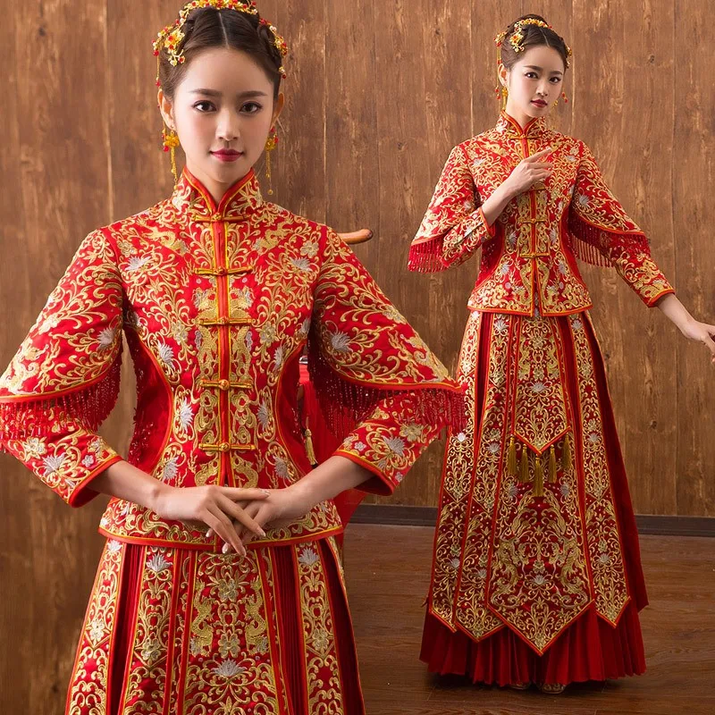 

New Chinese-style cheongsam toasting dragon and phoenix clothing