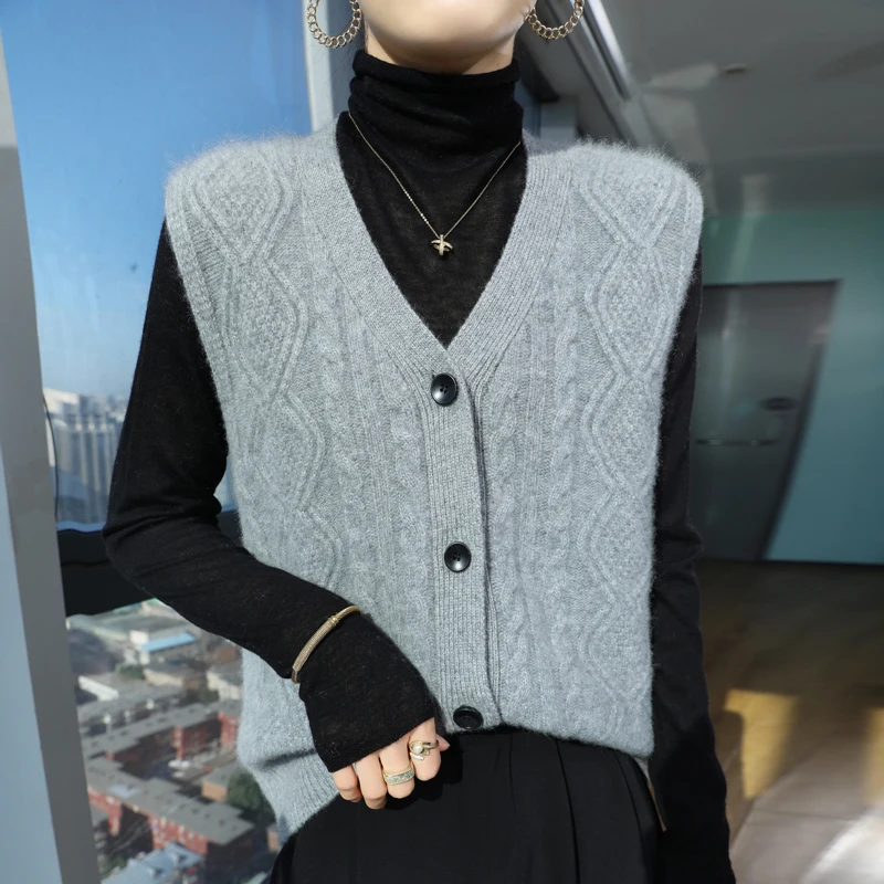 New hot selling women's V-neck vest fashionable slim fit knitted women's sleeveless cardigan sweater short jacket wool vest