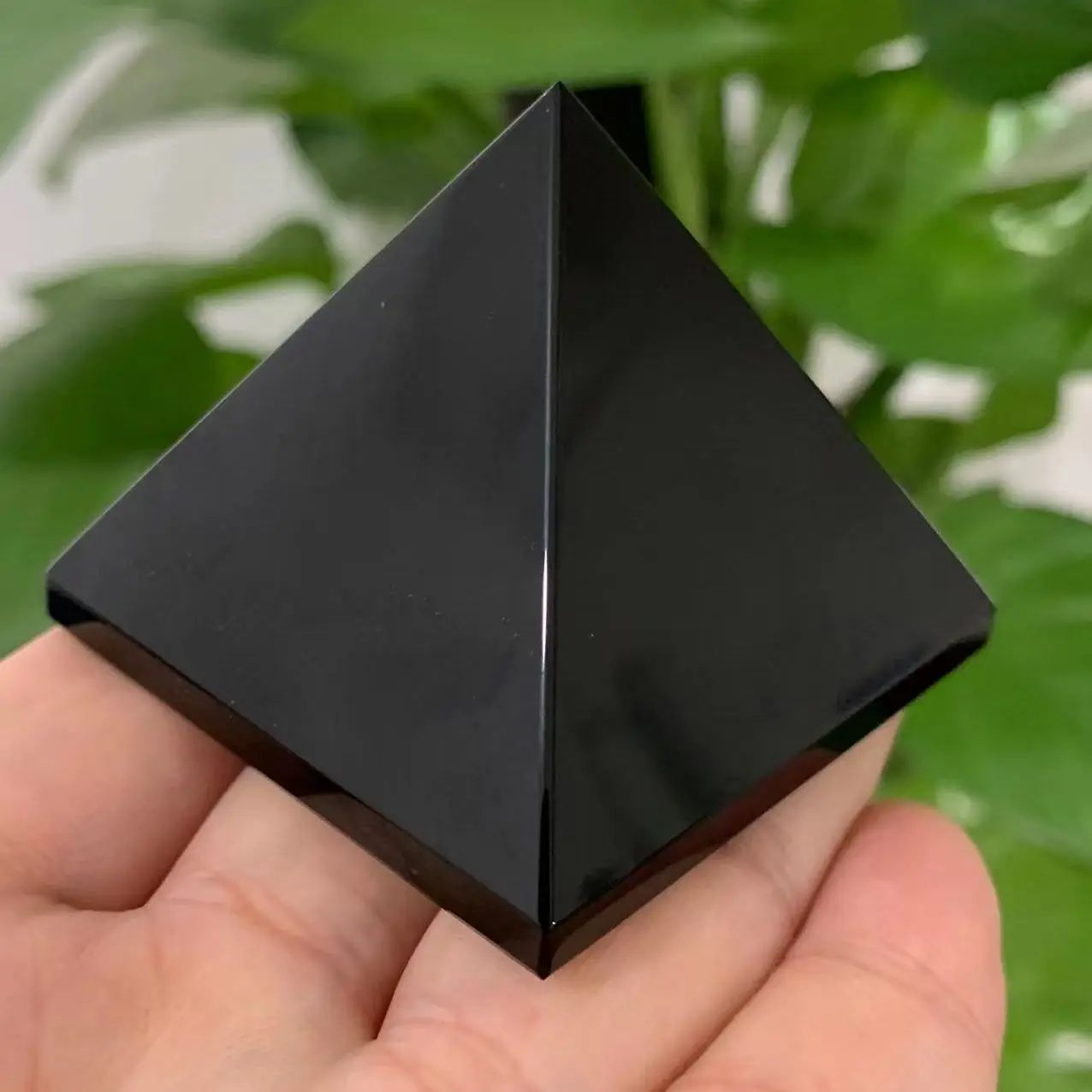 

Natural Reiki Energy Black Obsidian Pyramid Crystal Protective Healing For Home Office Desk Decoration