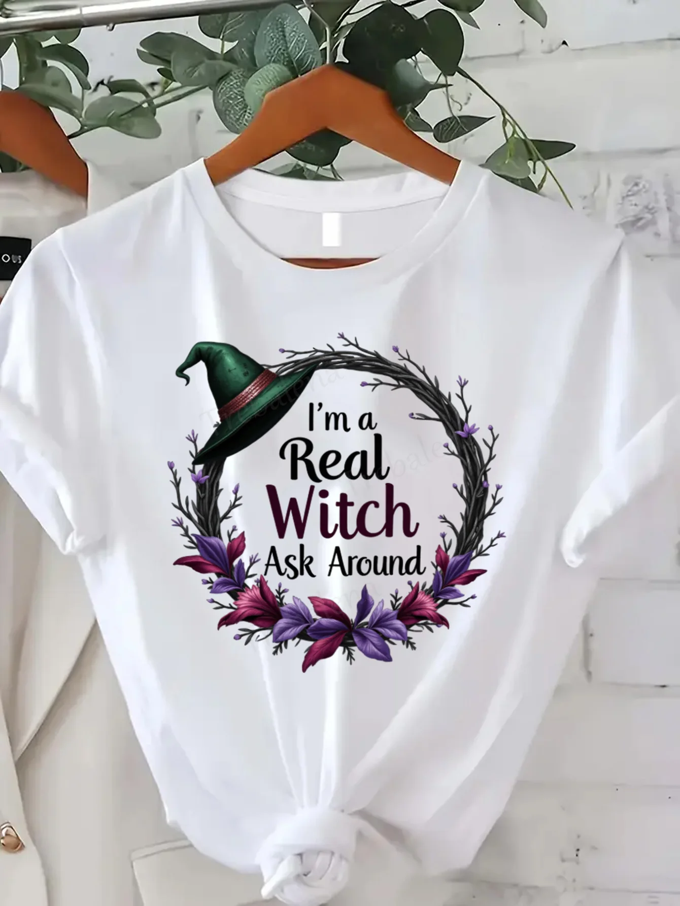 

Round Neck T-shirt I'm a Real Witch Ask Around Women's Plus Size Halloween T-Shirt Short Sleeve Tee Fashion Casual Top