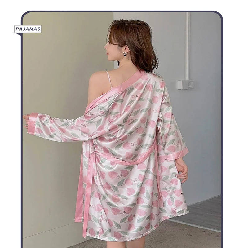 Ladies Spring and Autumn Pajamas Set Long-Sleeved Ladies Sexy Halter Nightgown Printed Simulation Silk Halter Nightgown Robe Set