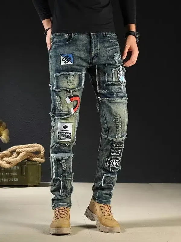 2026 Spring New Style Men's Slim Fit Jeans Embroidered Patch Hole Patch Straight Leg Casual Trousers Youth Wear Denim Jeans