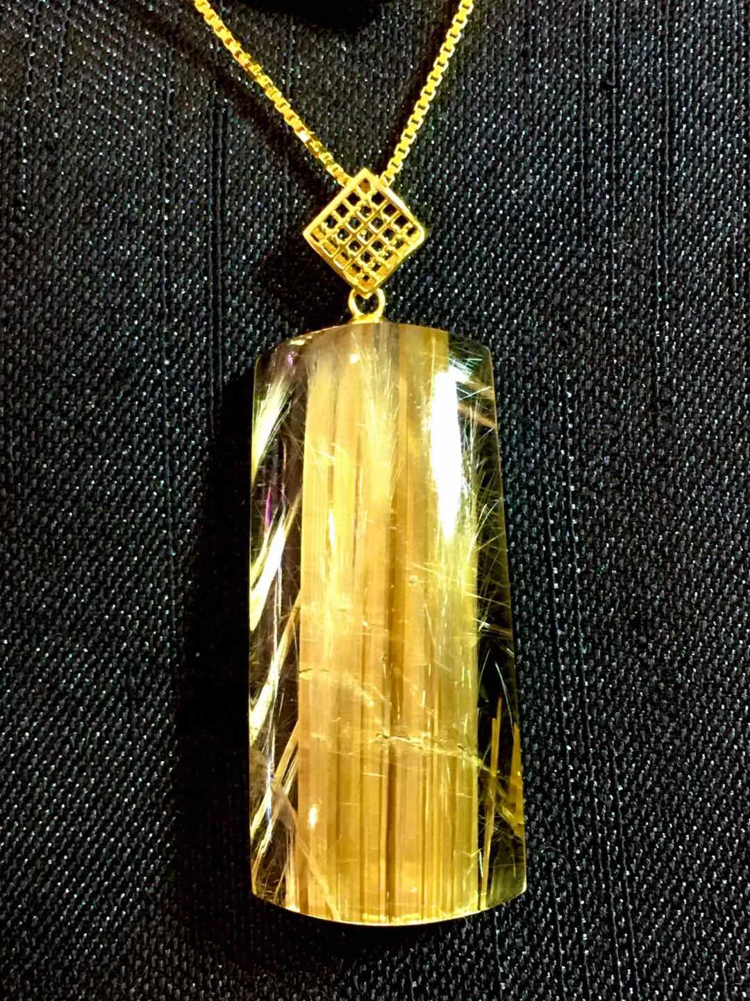

Natural Gold Rutilated Quartz Pendant Jewelry 28*12.5*6.5mm Barrel Men Women Brazil AAAAAAA