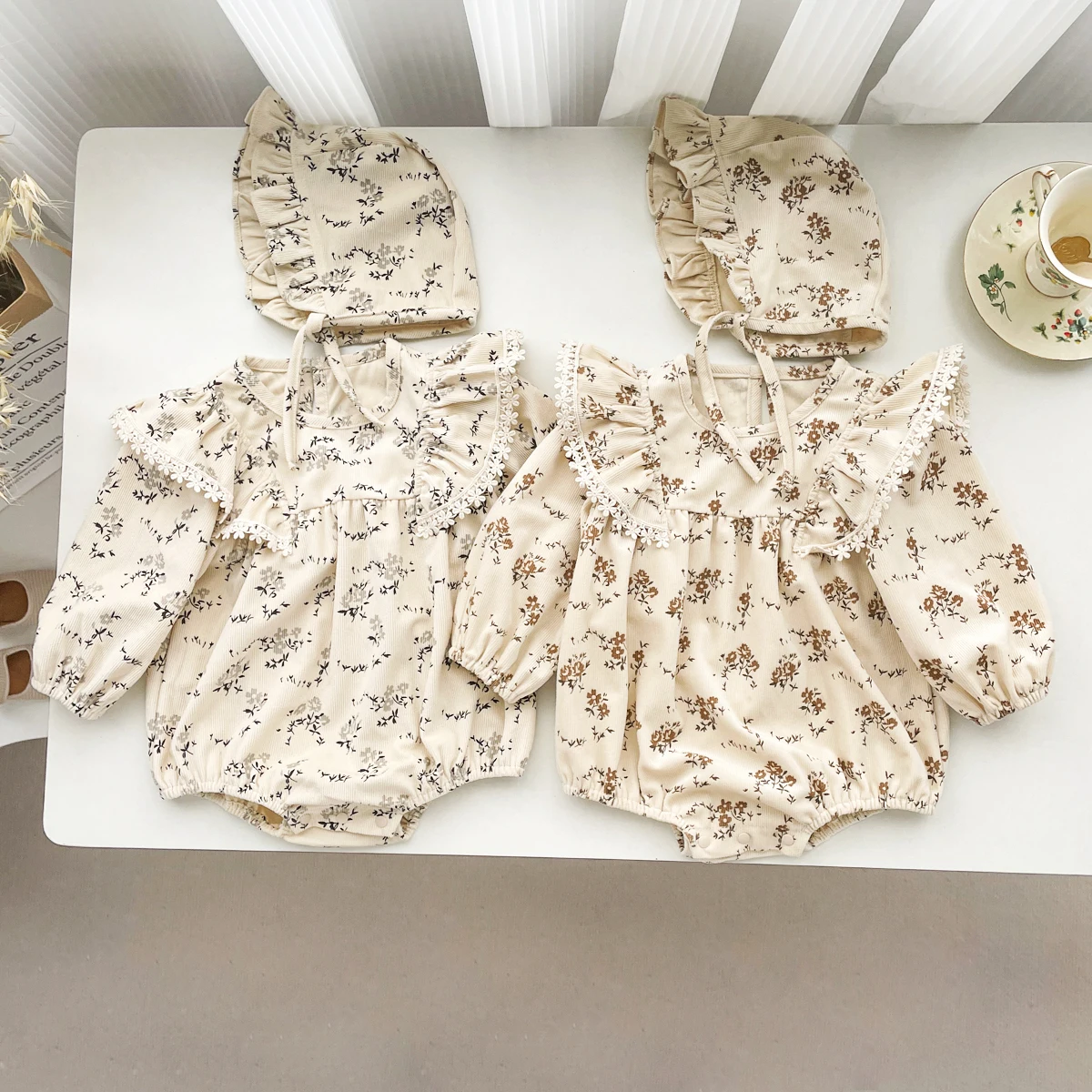 Ready Stock Baby Jumpsuit Newborn Girls Floral Prints Long Sleeves Lace Collar Romper with Hat 0-2 Years Old