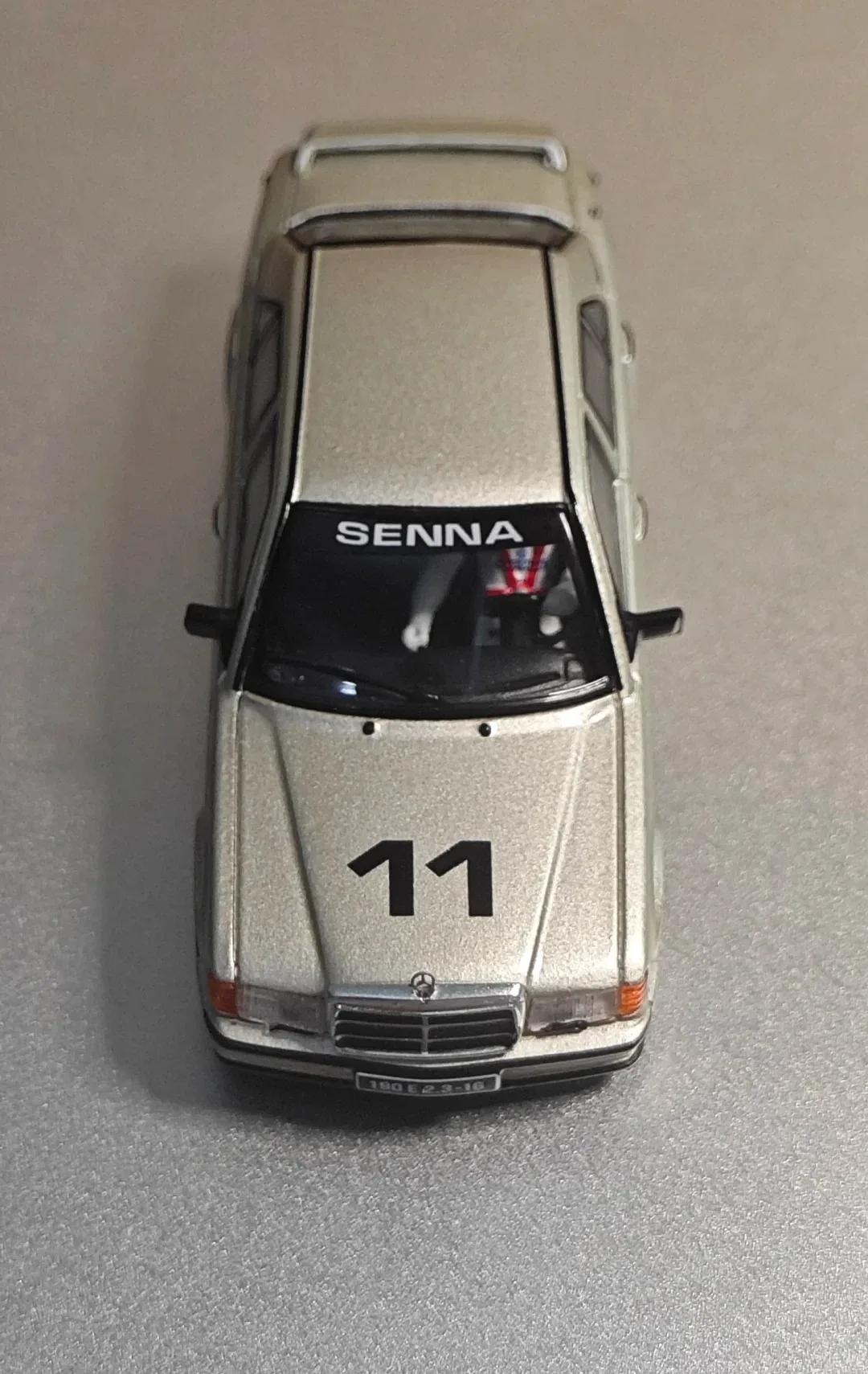 minigt-1-64-mb-190-e-23-16-Модель-автомобиля-ayrton-senna-1984-года-масштаб-1-11-из-литого-металла