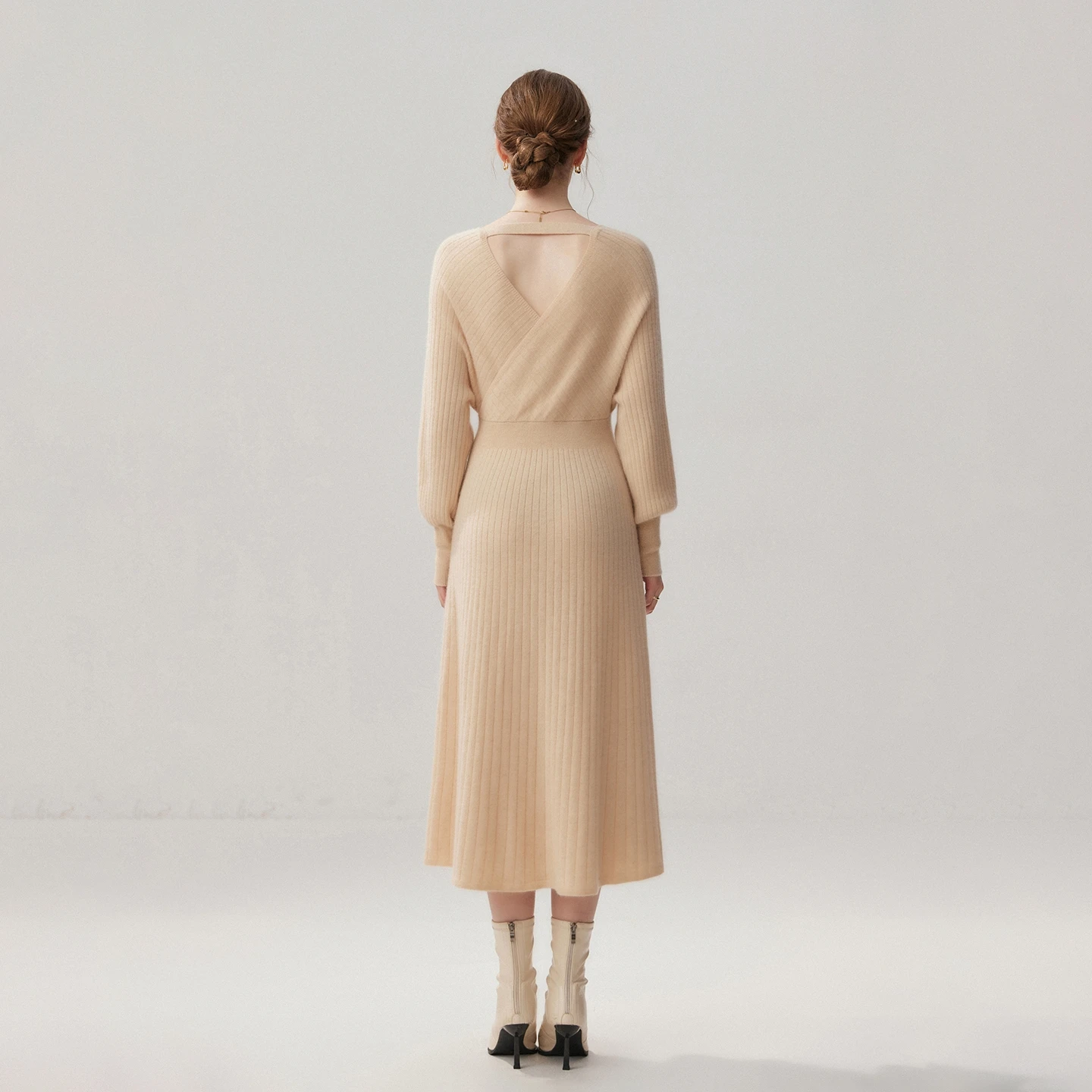 Women's Sweater Knit Slim Dress 100% Cashmere Autumn Winter Sweater Intersecting Collar Skirt lantern Sleeve Slant Opening Dress