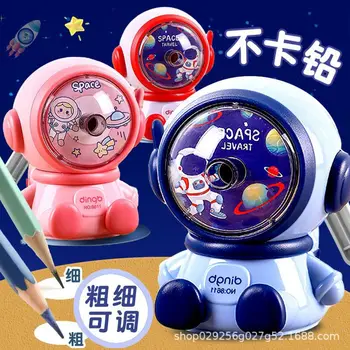 Creative astronaut hand crank pencil sharpener for primary school students cartoon pencil sharpener