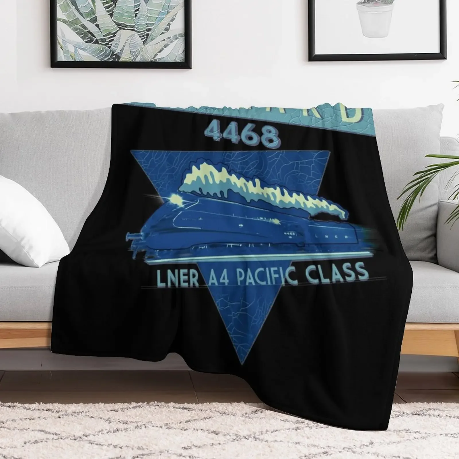 The Legendary Mallard Pacific Class Steam Train Locomotive Engine Throw Blanket Plush Fuzzy Cozy Blanket for Couch Sofa