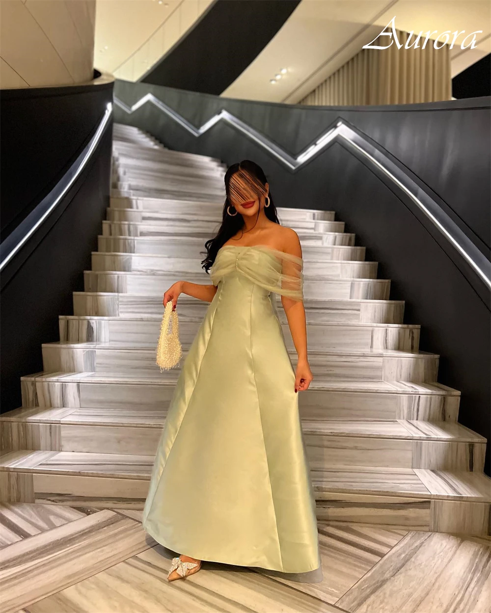 Vestido de noche de satén exquisito personalizado, vestido de fiesta con temperamento, sin mangas, sin espalda, tren Watteau, vestidos para ocasiones especiales