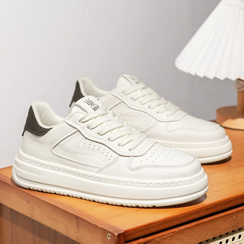 

Новые мужские осенние белые кроссовки 2025 года — дышащая повседневная обувь, стиль для пар, модные и бестселлеры